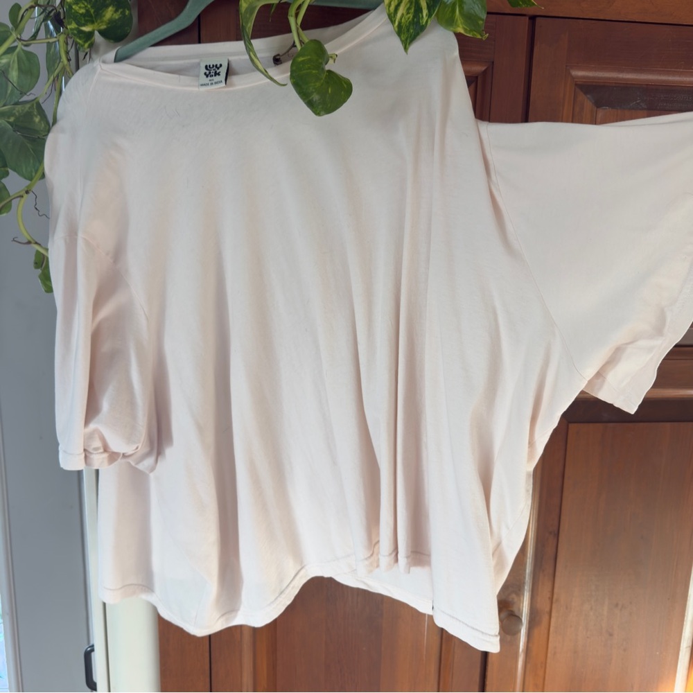 Lucy & Yak Zayla Tee in Ecru Light Pink Short Sleeve Top